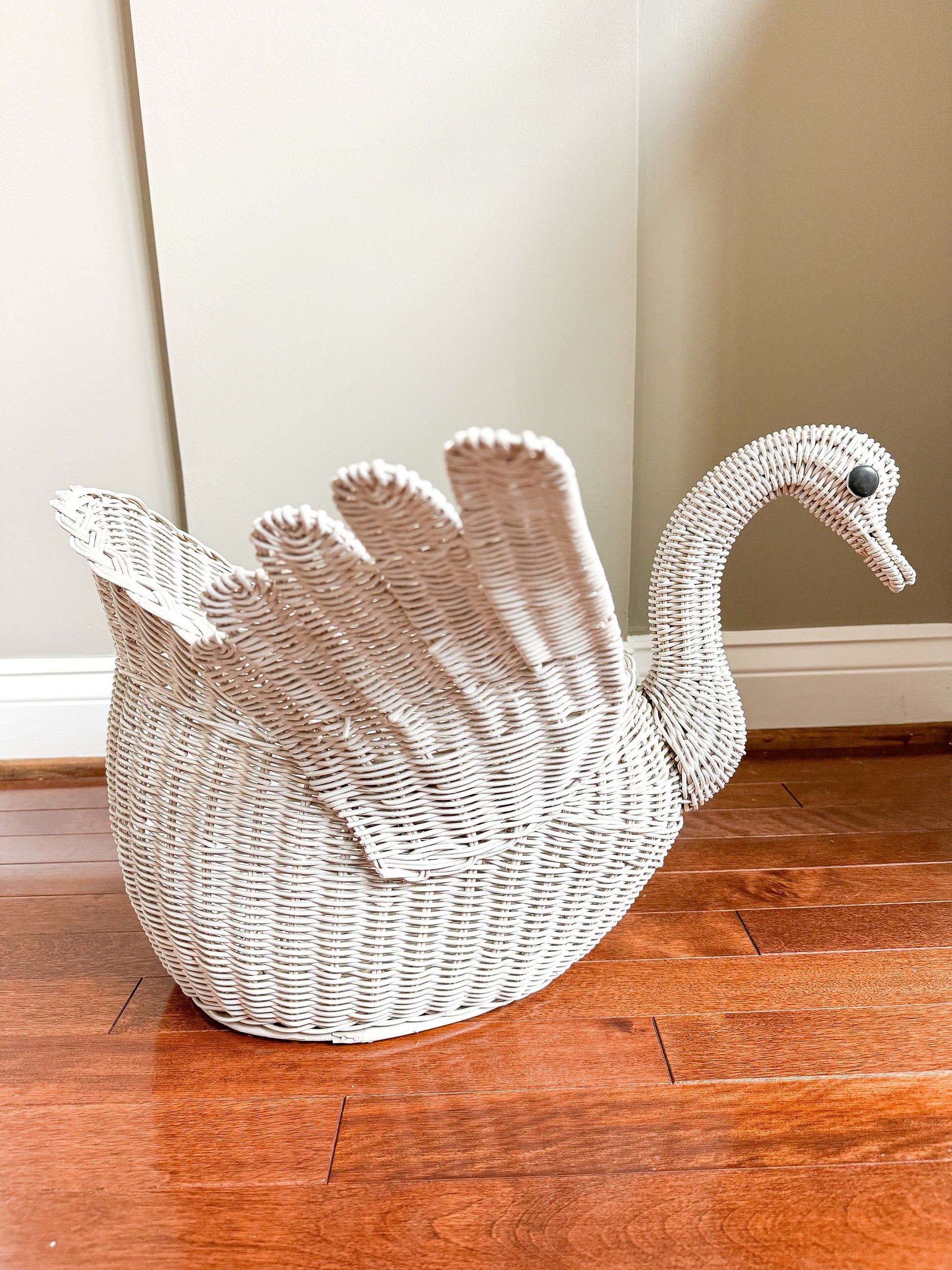 Vintage White Wicker Swan Storage Basket