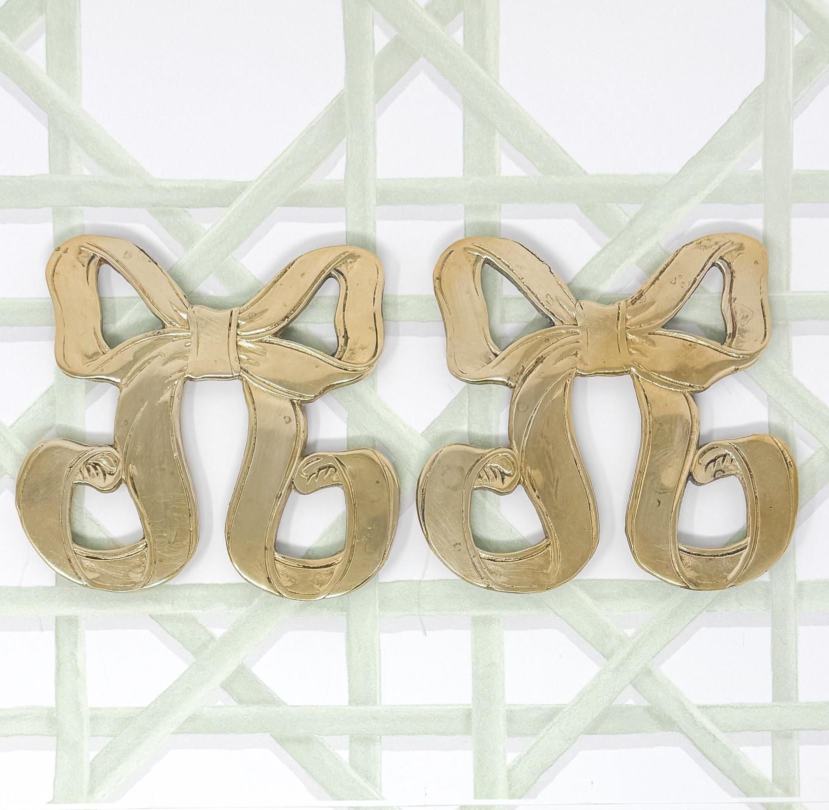 Vintage Brass Bow Trivet