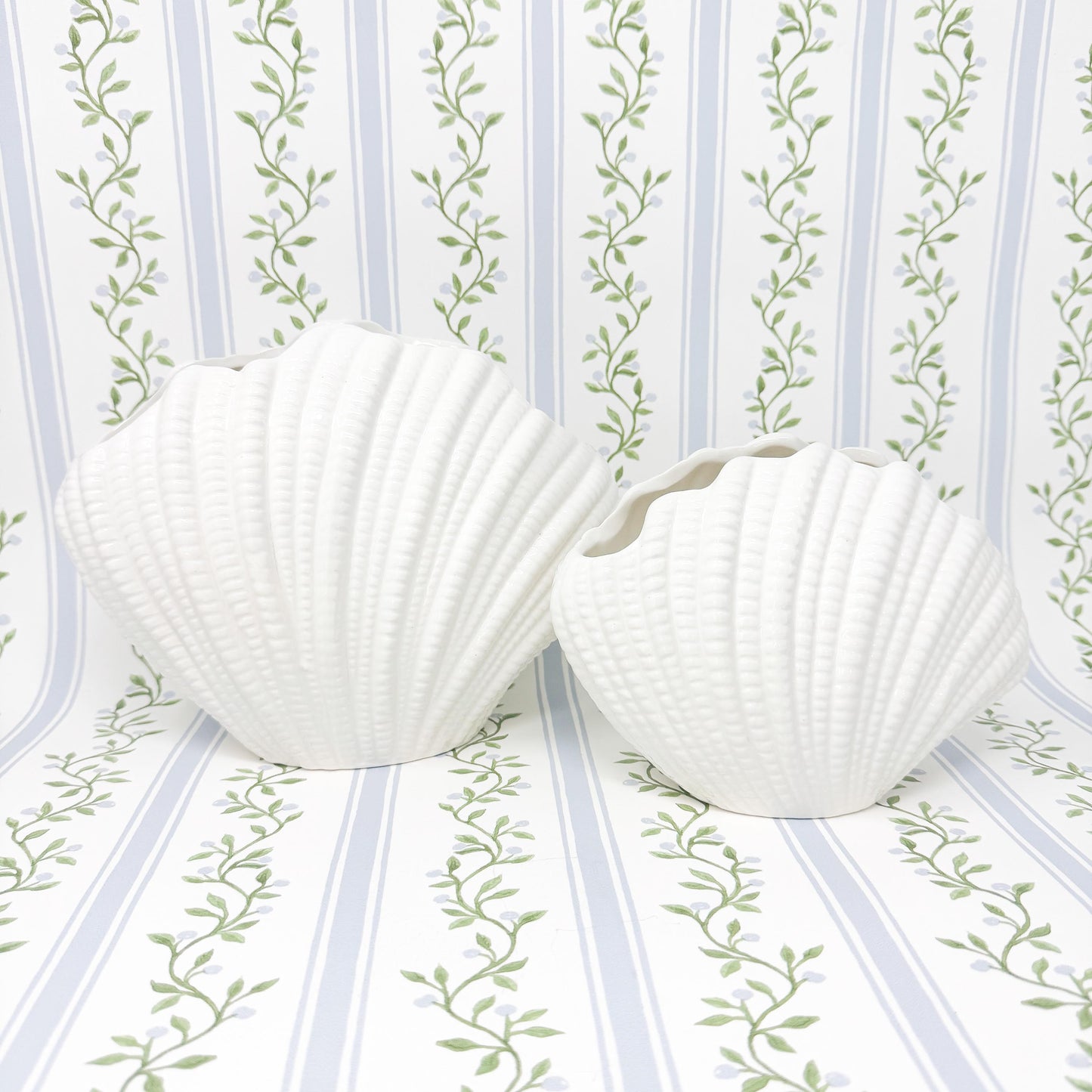 White Shell Ceramic Vases