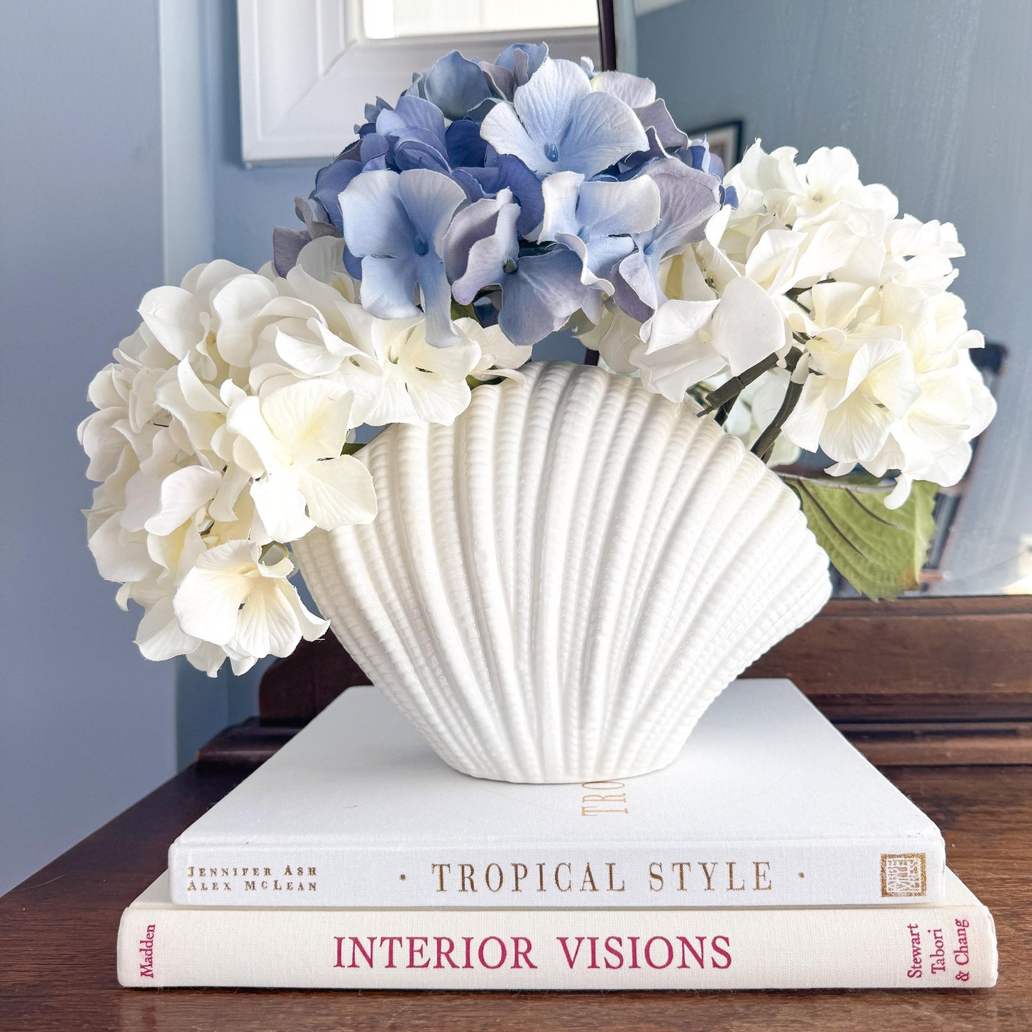 White Shell Ceramic Vases