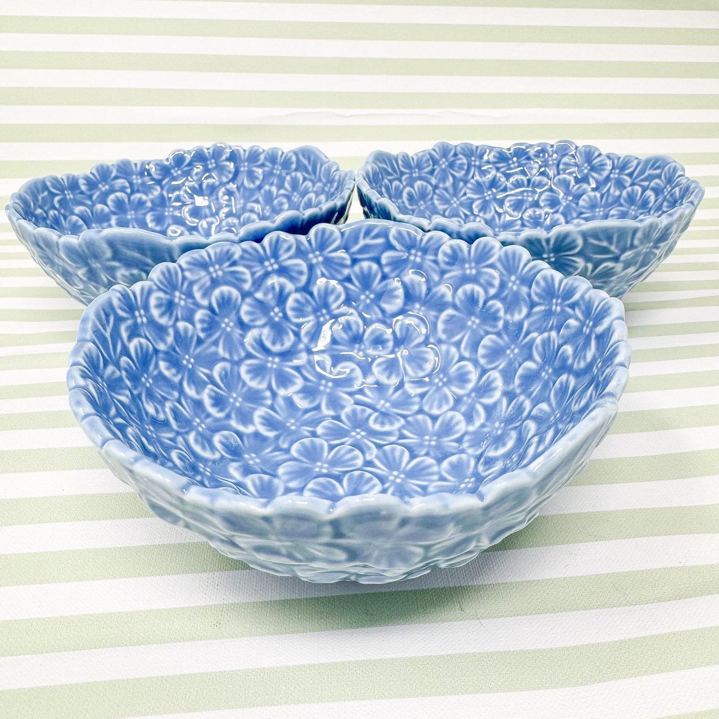 Set of 3 Blue Hydrangea Tidbit Bowls